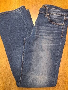 KUT from the Kloth Jeans Baby Bootcut Mid Rise Blue Wash Women Size 8S